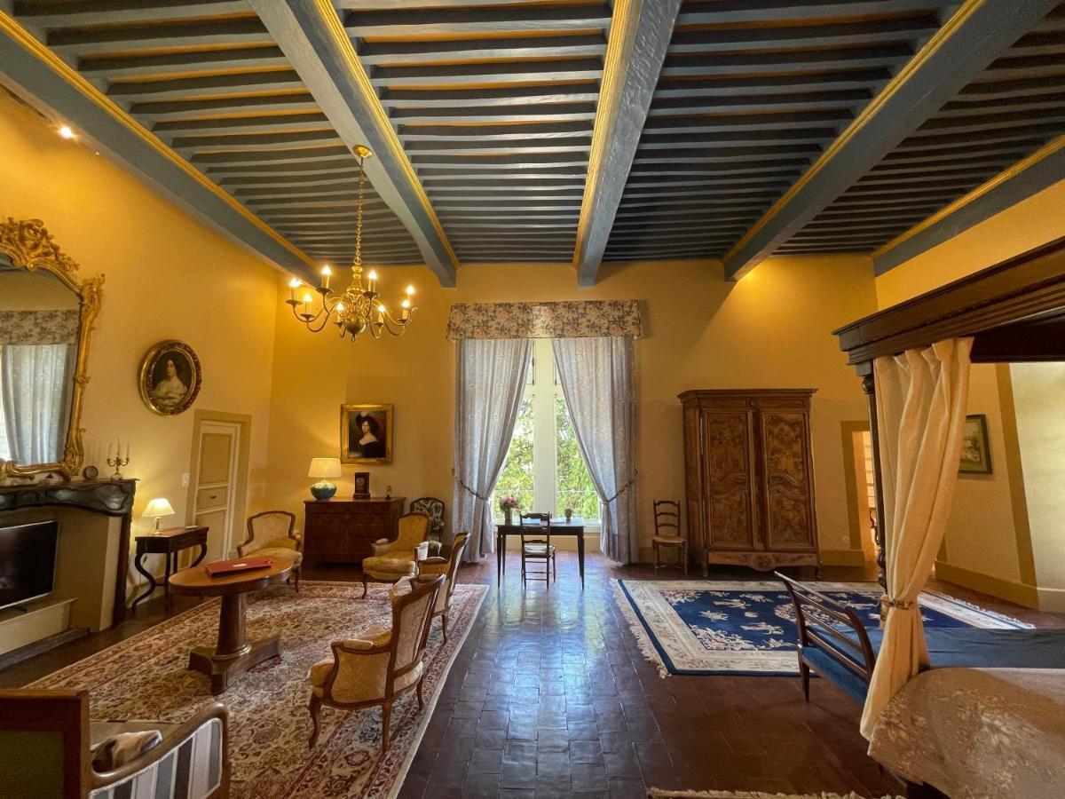 Chateau De Rousson Bagian luar foto