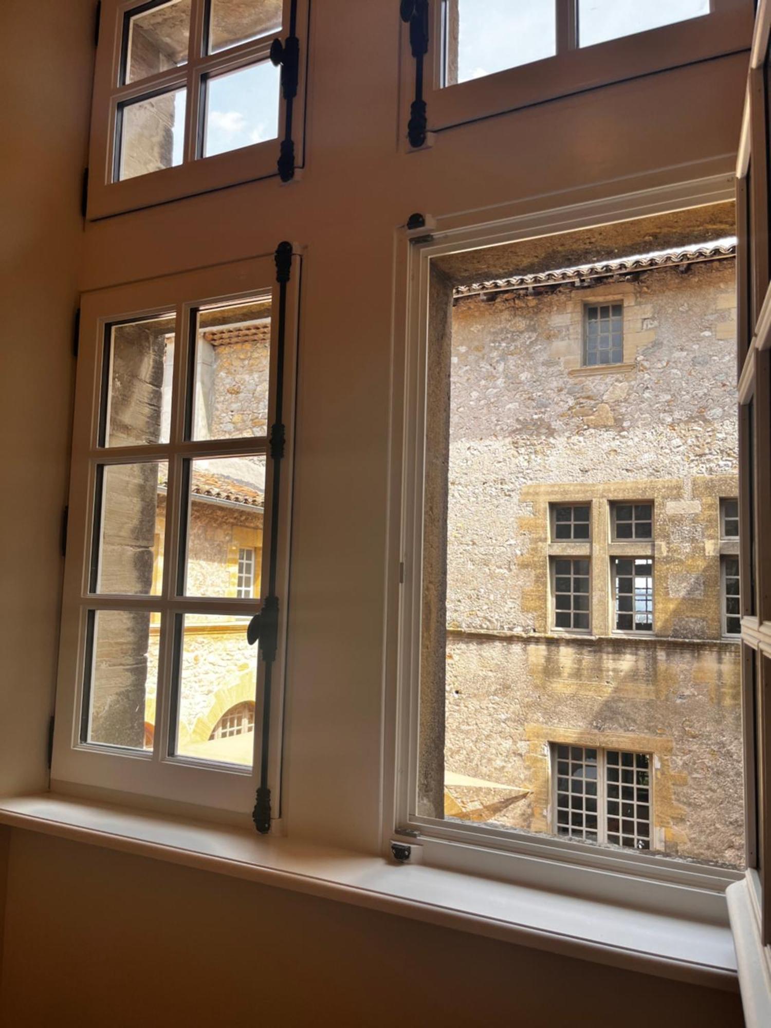 Chateau De Rousson Bagian luar foto