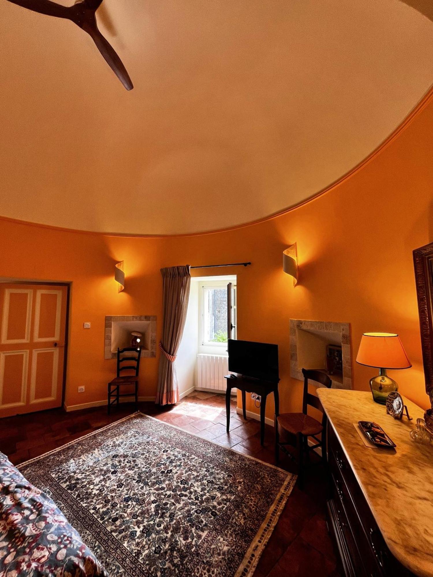 Chateau De Rousson Bagian luar foto