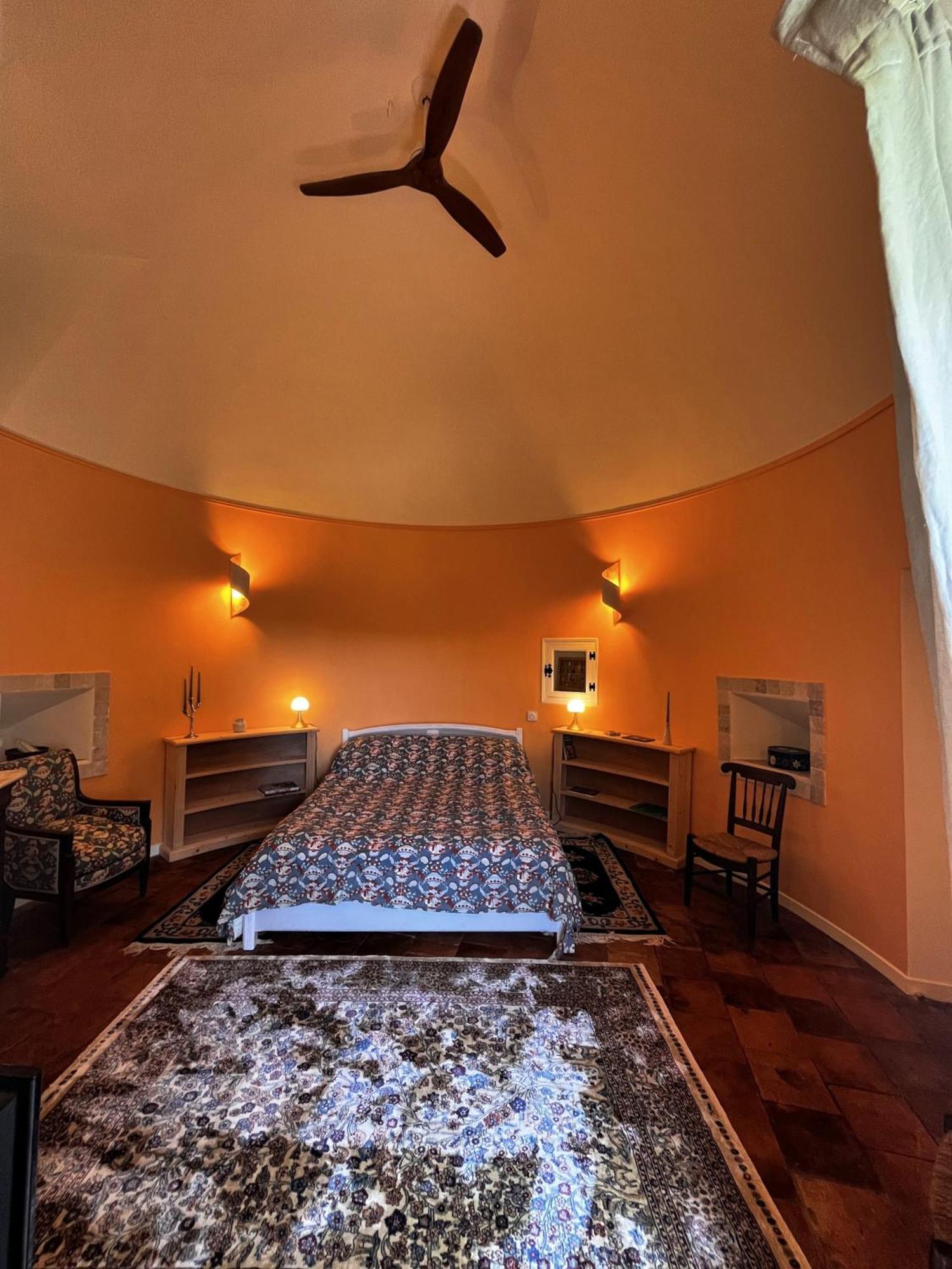 Chateau De Rousson Bagian luar foto